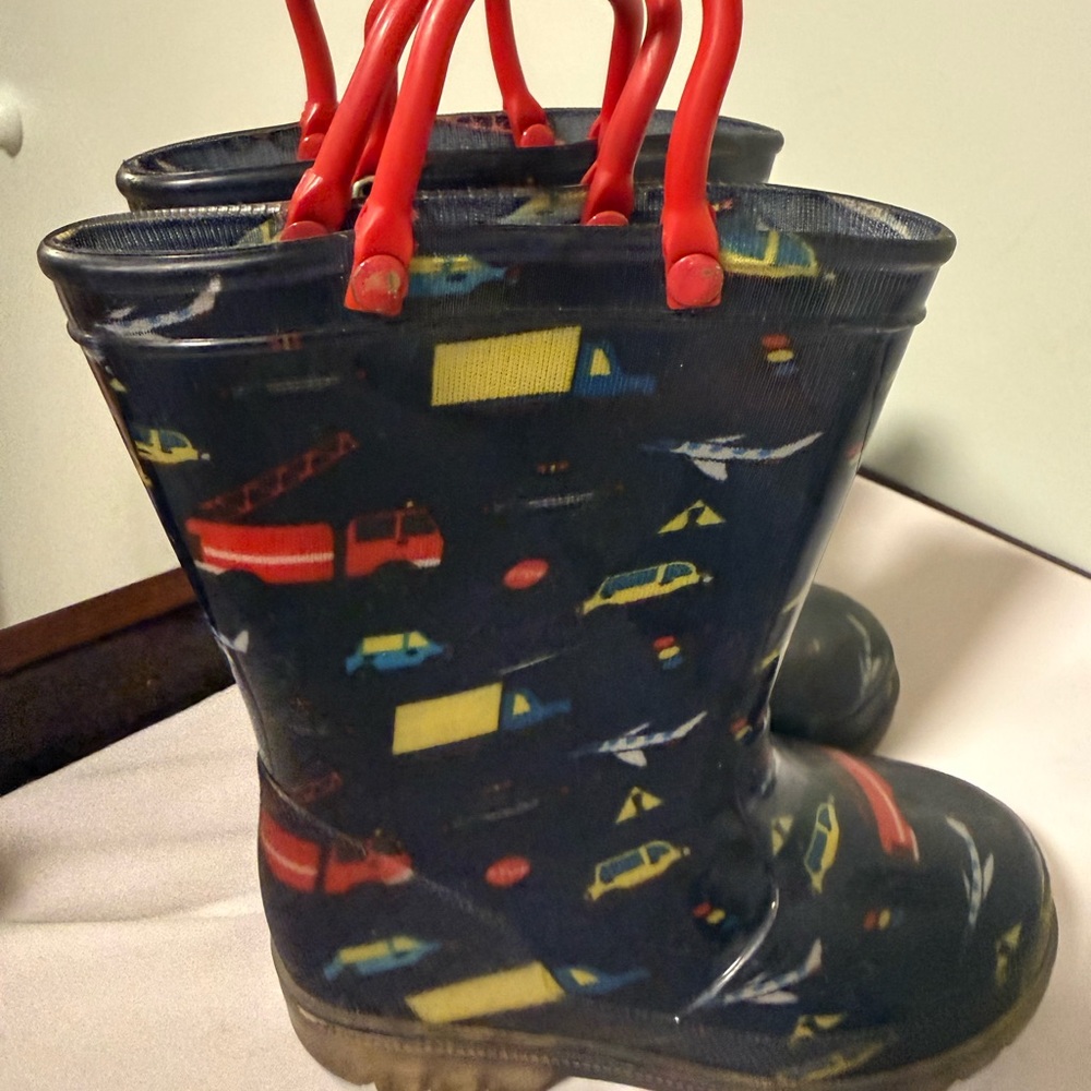 YNS Generic Navy Blue Rain Boots with Red Handles and Multicolor Vehicle Print